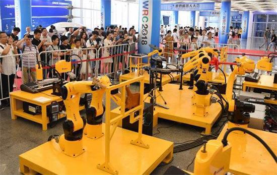 怎么看待工業(yè)機器人造就的自動化轉(zhuǎn)型